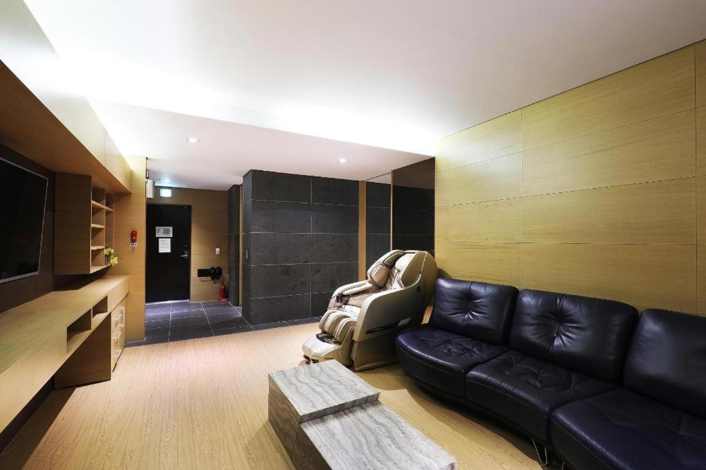 Business Design Hotel Luv Incheon Buitenkant foto