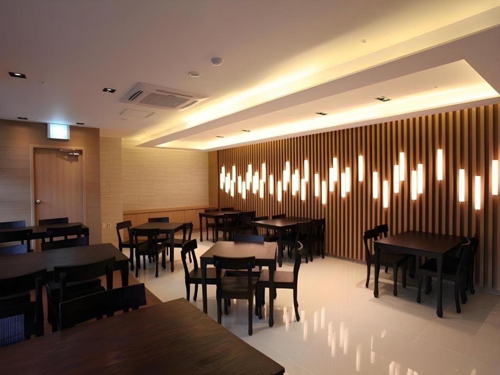 Business Design Hotel Luv Incheon Buitenkant foto