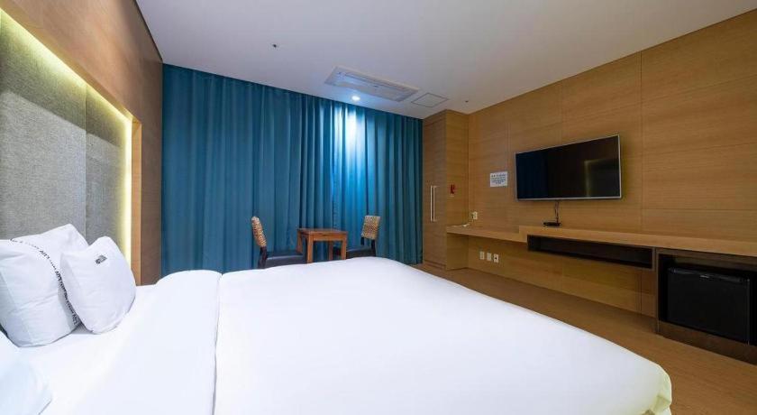 Business Design Hotel Luv Incheon Buitenkant foto