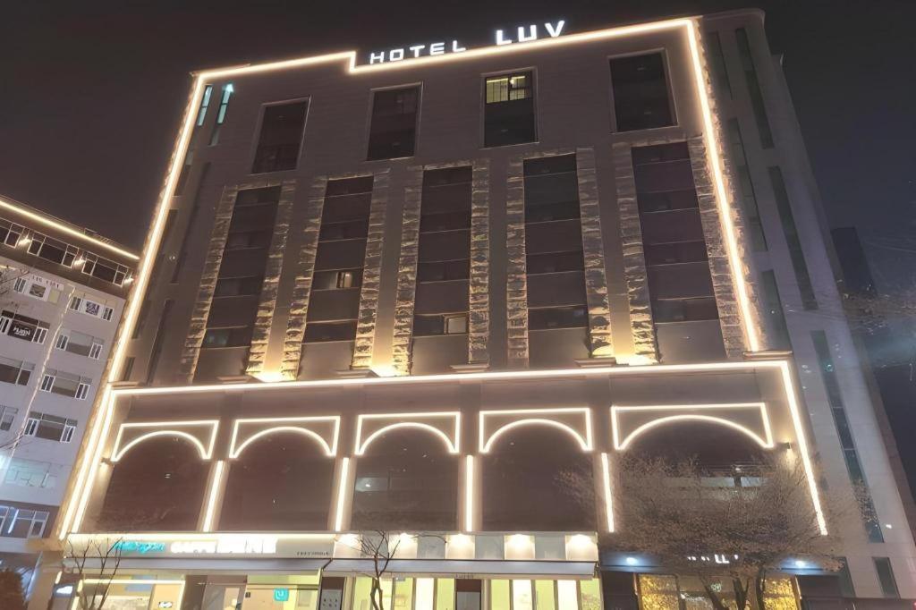 Business Design Hotel Luv Incheon Buitenkant foto