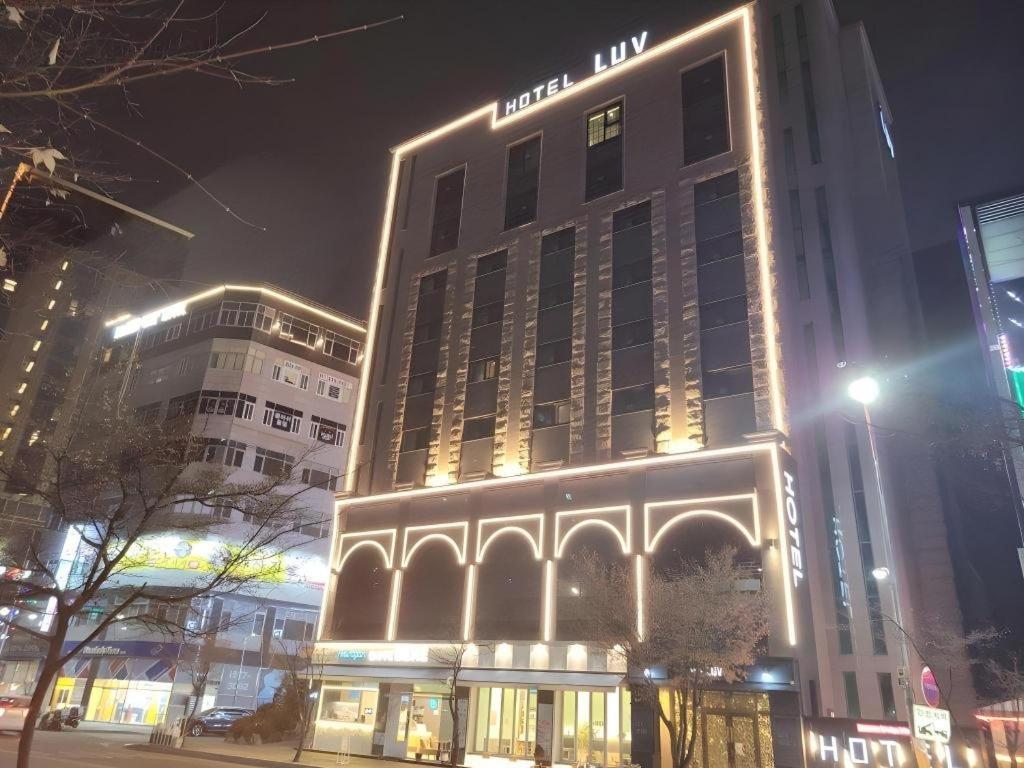 Business Design Hotel Luv Incheon Buitenkant foto