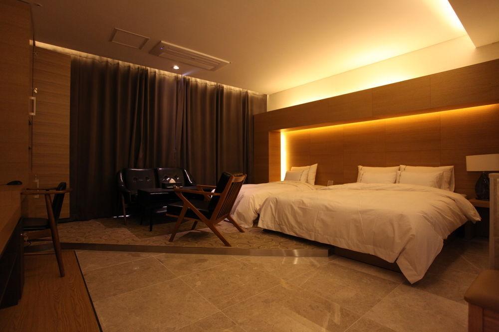 Business Design Hotel Luv Incheon Buitenkant foto